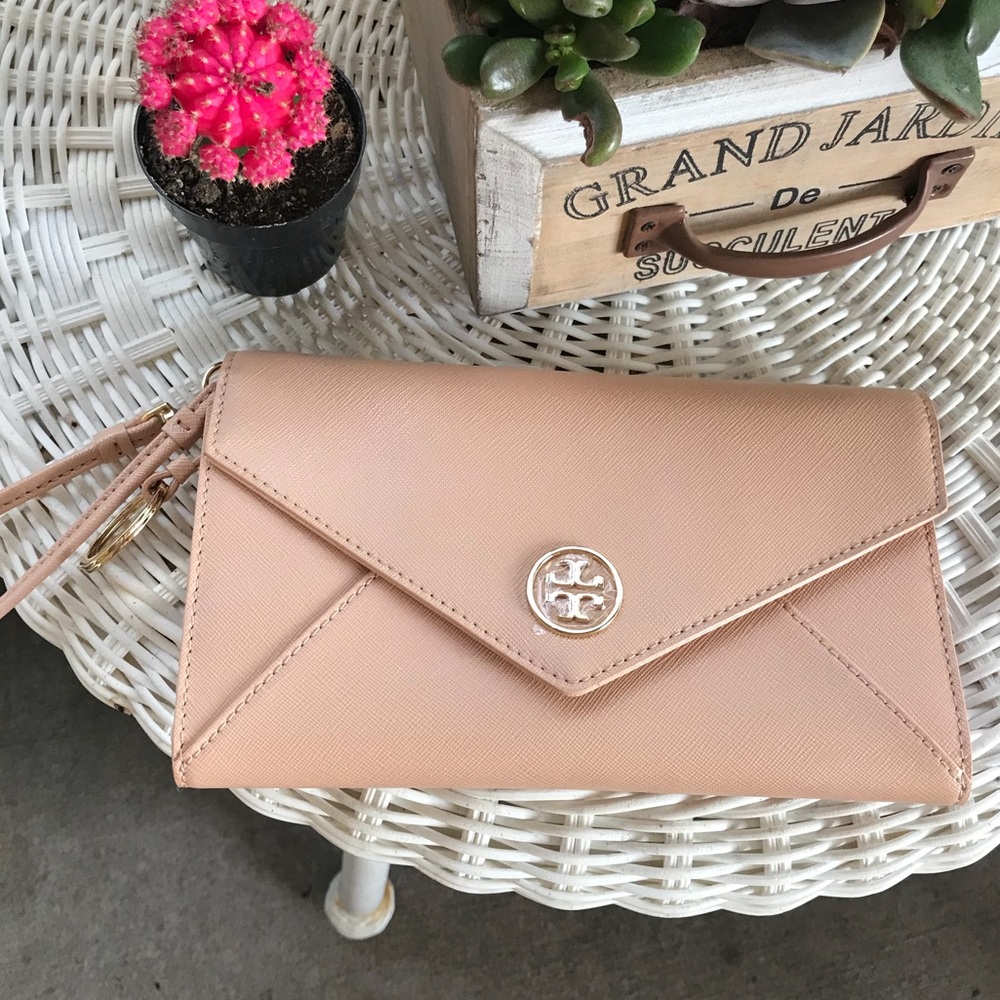 *SOLD* Tory Burch Pink/Blush Envelope Clutch